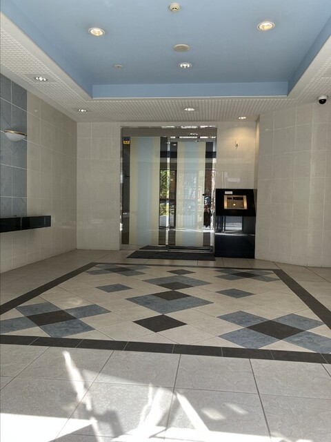 エントランス　エントランス