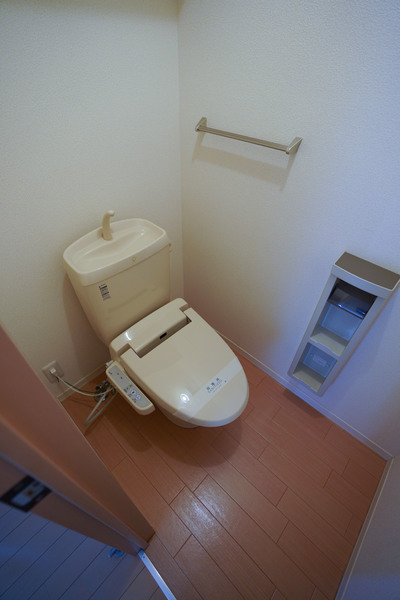 トイレ　同じ建物の別なお部屋