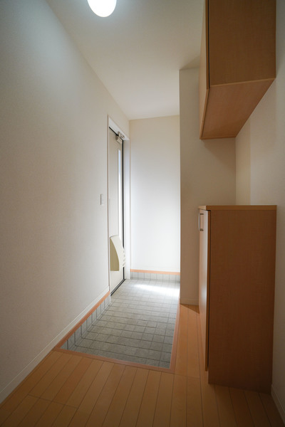 玄関　同じ建物の別なお部屋