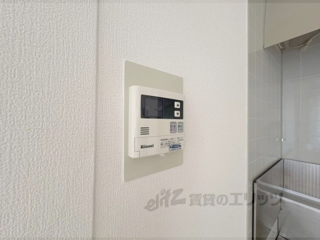 その他設備　給湯器リモコン