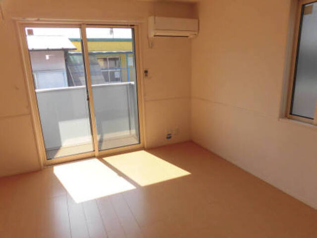 居室・リビング　２０８リビング（エアコン・室内物干付）