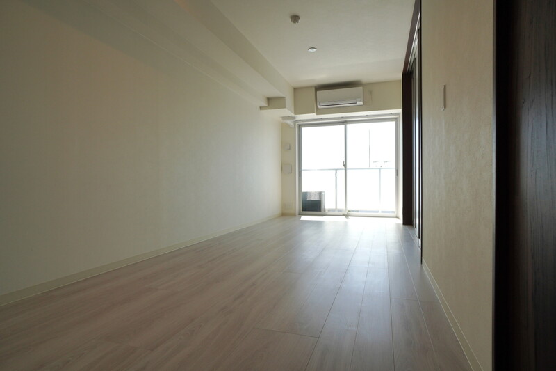 居室・リビング　こちらのリビングで趣味の時間をお楽しみください♪