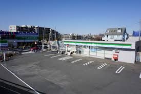 コンビニ　ファミリーマート 町田鶴間店（コンビニ）まで574m