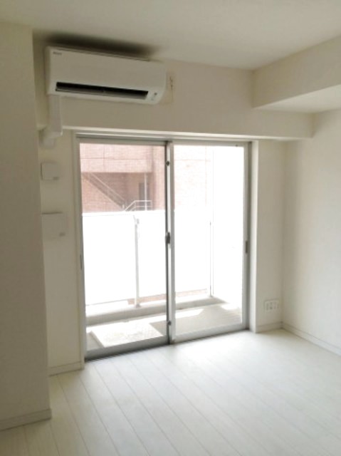 居室・リビング　同仕様写真