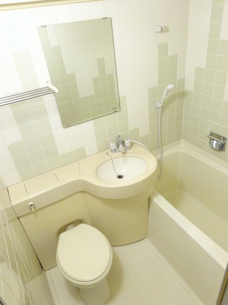 バス・シャワールーム　日々の疲れを癒すお風呂付です