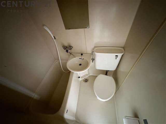 バス・シャワールーム　シンプルで機能的なユニットバスです♪