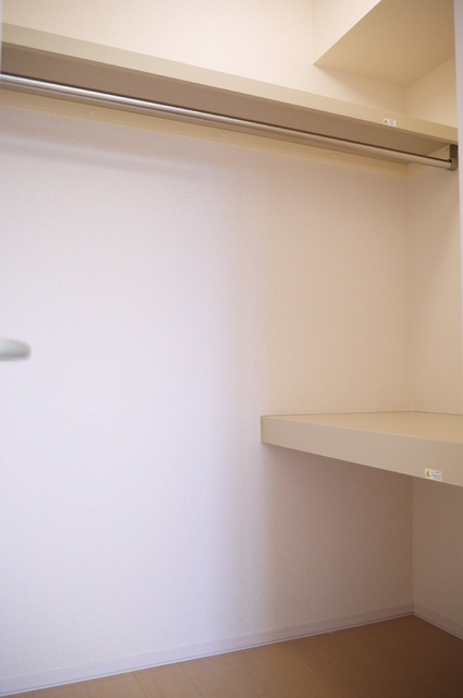 収納　ウォークインクローゼット