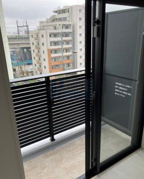 バルコニー　うれしいバルコニー付き！