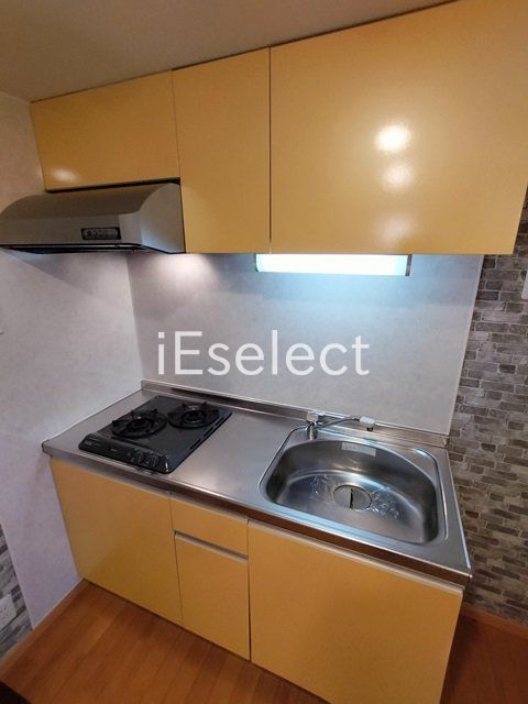 キッチン　２口コンロ付きのシステムキッチン