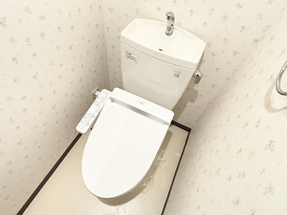 トイレ　シャワー付きトイレ