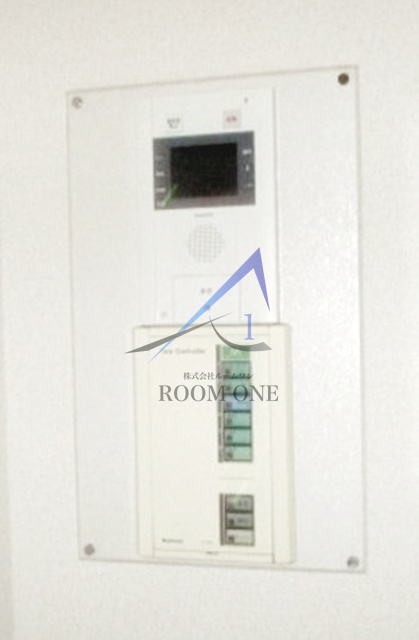 セキュリティ　モニター付きインターホンです。