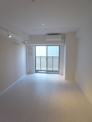 居室・リビング　※反転タイプの写真を使用しています。