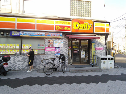 コンビニ　デイリーヤマザキ（コンビニ）まで491m