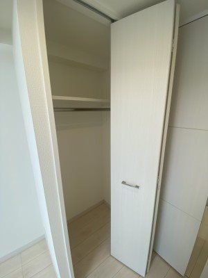 収納　別部屋参考写真となります。