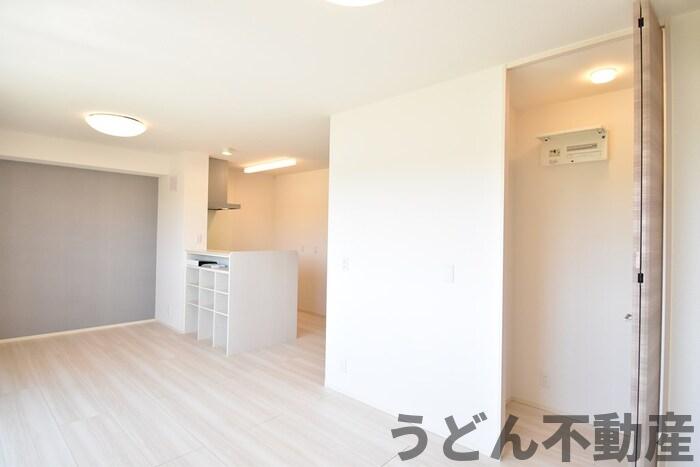 居室・リビング　うどん県のお部屋探しはうどん不動産へ うどんちゃんとLINE
