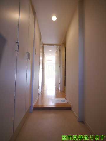 玄関　コンフォリア新宿御苑II