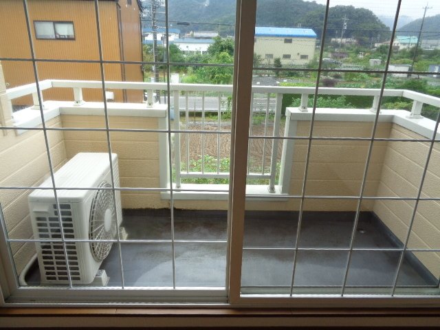 バルコニー　バルコニーがあります