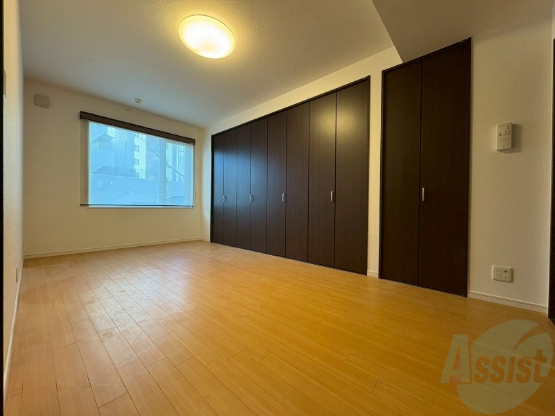 その他部屋・スペース　寝室です。部屋をどう使うかはあなた次第です！