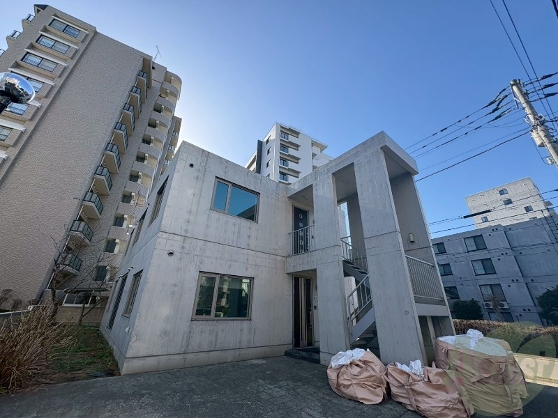 建物外観　札幌市中央区南三条西「南３西２７貸家」