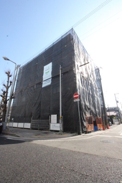 建物外観　建設中