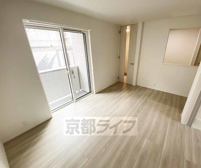 居室・リビング　落ち着いた雰囲気のお部屋です