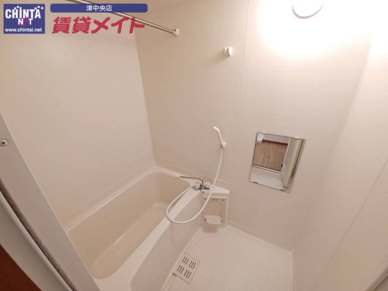 バス・シャワールーム　別部屋参考写真です