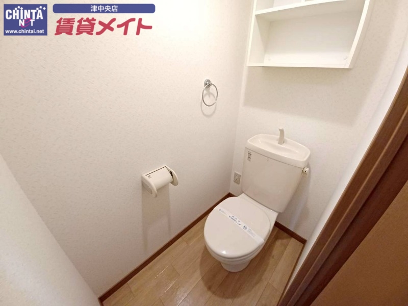 トイレ　別部屋参考写真です