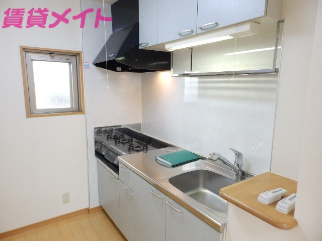 キッチン　同型参考写真