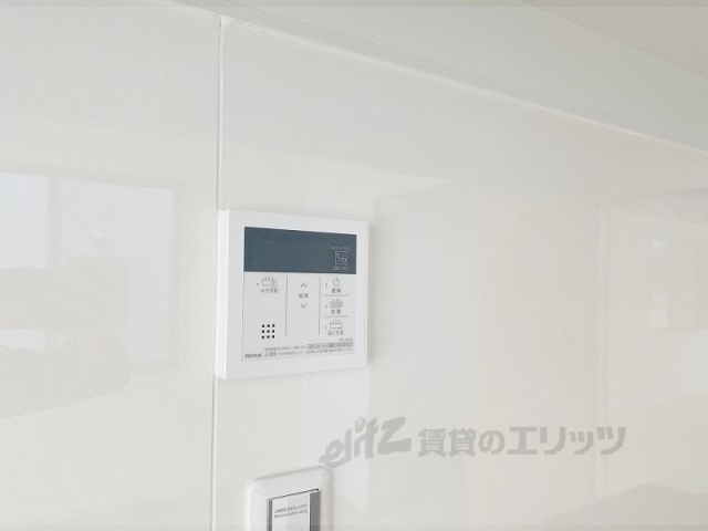 その他設備　給湯器リモコン