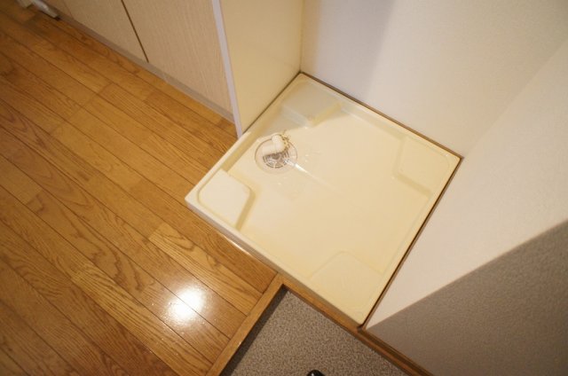 洗面設備　コンパクトで使いやすい洗面所