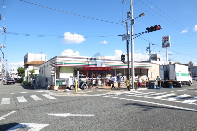 コンビニ　セブンイレブン豊中稲津町１丁目店（コンビニ）まで378m