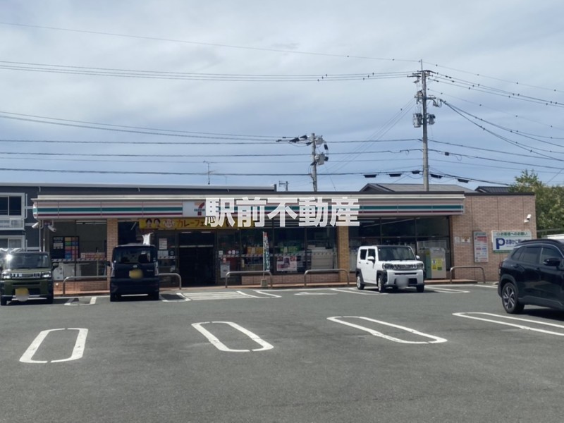 コンビニ　セブンイレブン兵庫北店（コンビニ）まで200m