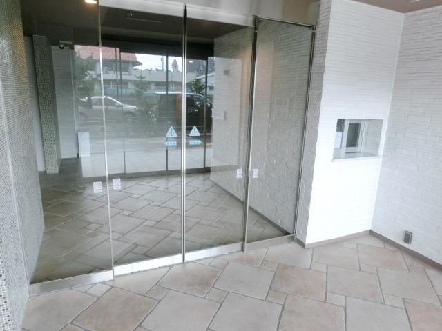 エントランス　高級感あふれるエントランス