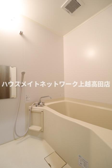バス・シャワールーム　浴室