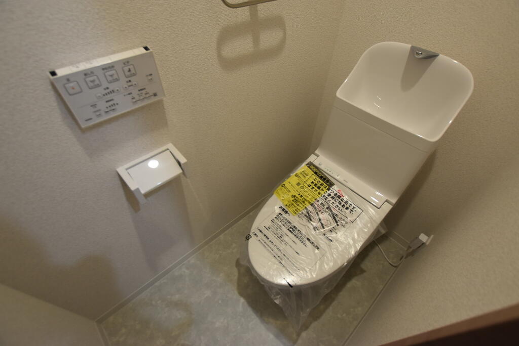 エレガンス藤井寺のトイレ写真