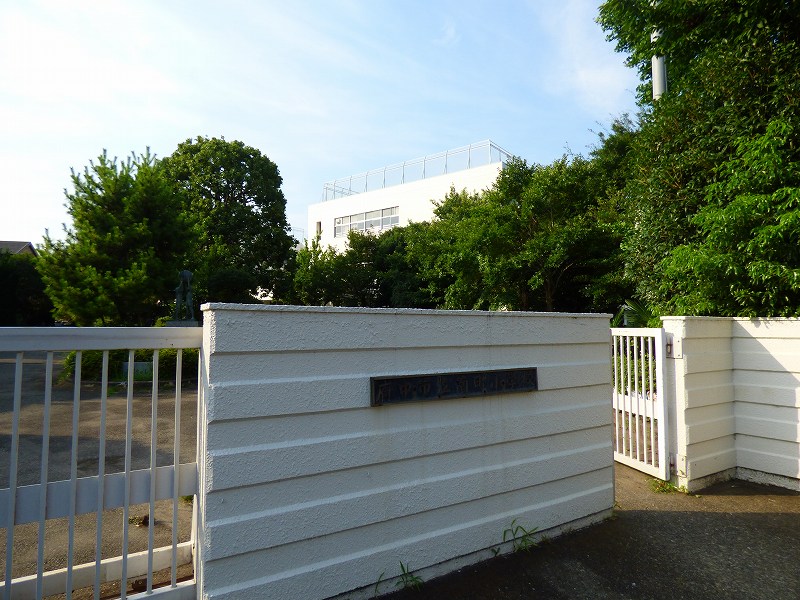 小学校　府中市立南町小学校（小学校）まで157m