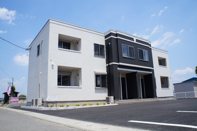 建物外観　全4世帯の物件！バイパスにアクセス良好です☆