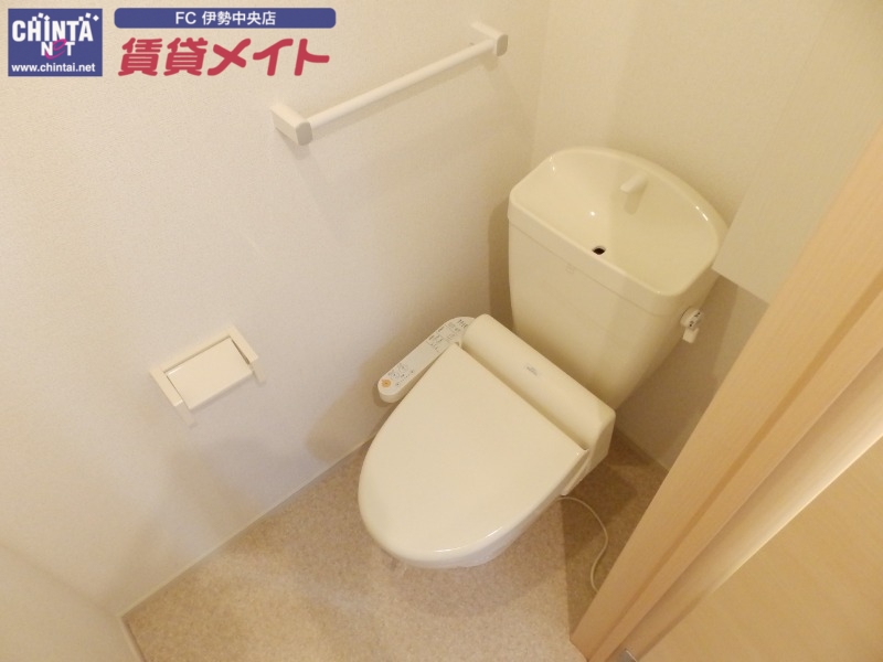 トイレ　同タイプの部屋写真