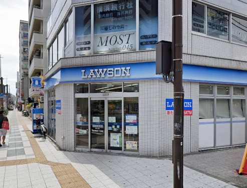 コンビニ　ローソン（コンビニ）まで142m