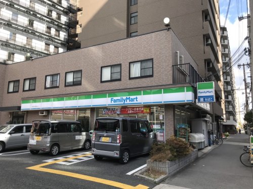 コンビニ　ファミリーマート大阪回生病院前店（コンビニ）まで365m