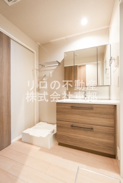 洗面設備　ヘアセットも簡単洗髪洗面化粧台タイプ☆