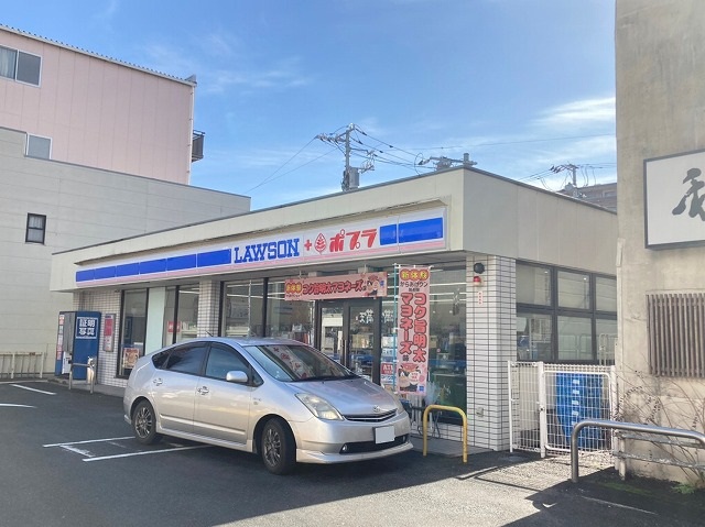 コンビニ　ローソン ローソン・ポプラ松江寺町店（コンビニ）まで279m