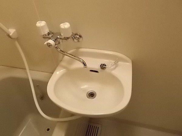 洗面設備　洗面台付き！