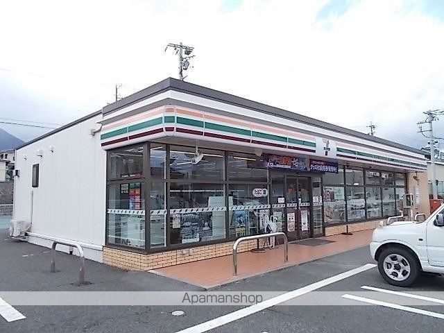 コンビニ　セブンイレブン　駒ヶ根中央店（コンビニ）まで800m