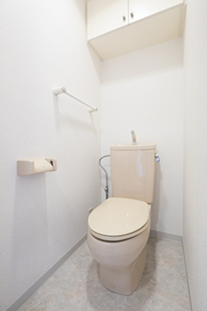 トイレ　※写真は同タイプ住戸です。