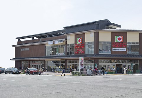 スーパー　イズミヤ 堀川丸太町店（スーパー）まで904m