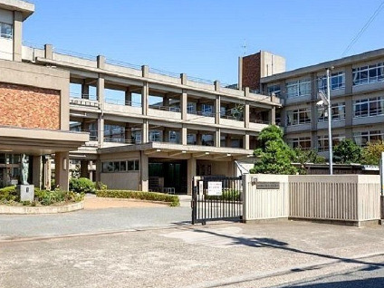 小学校　加古川市立加古川小学校（小学校）まで1091m