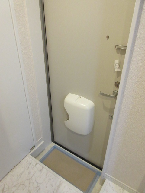 玄関　同仕様