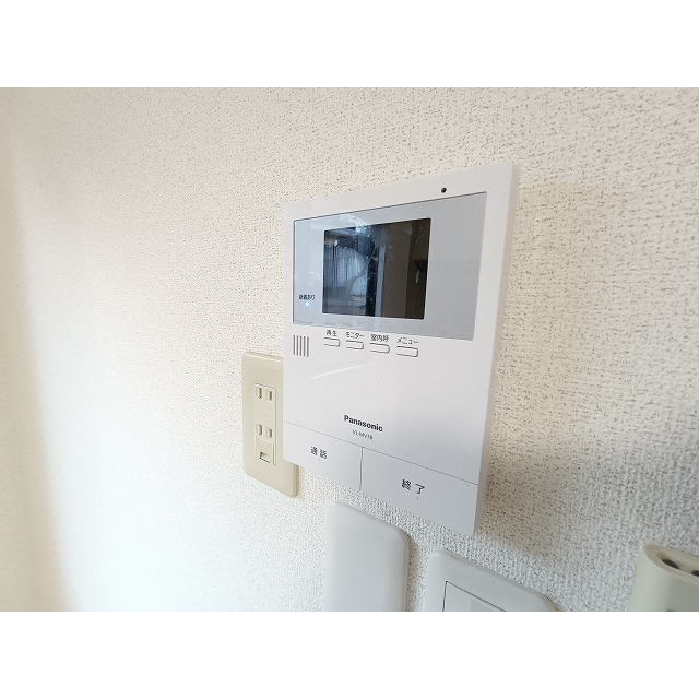 セキュリティ　※同型別部屋のため、設備色味等異なる可能