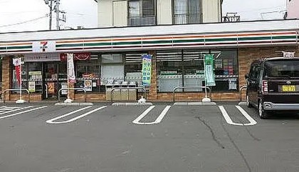 コンビニ　セブン-イレブン 大和南林間7丁目店（コンビニ）まで475m